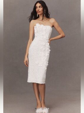 Elegant Strapless White Floral-Appliqué Midi Dress